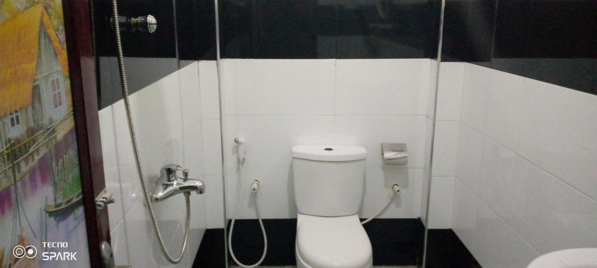 Desitha Family House Hotel Мириса Екстериор снимка